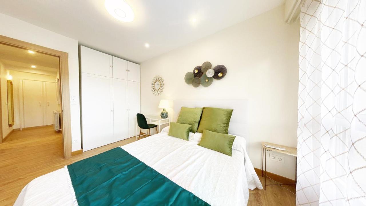 Paradise Luxurious Flat, Free Parking, 3 Double Rooms, Terrace, Jacuzzi, Fully Renovated San Sebastian Ngoại thất bức ảnh